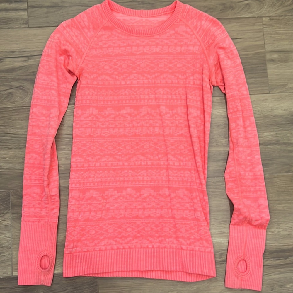 Lululemon thermal long sleeve coral pink size 6
